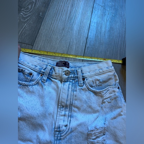 Abercrombie & Fitch Annie High Rise Distressed Acid Washed Shorts Size 26 / 2 - Picture 8 of 8